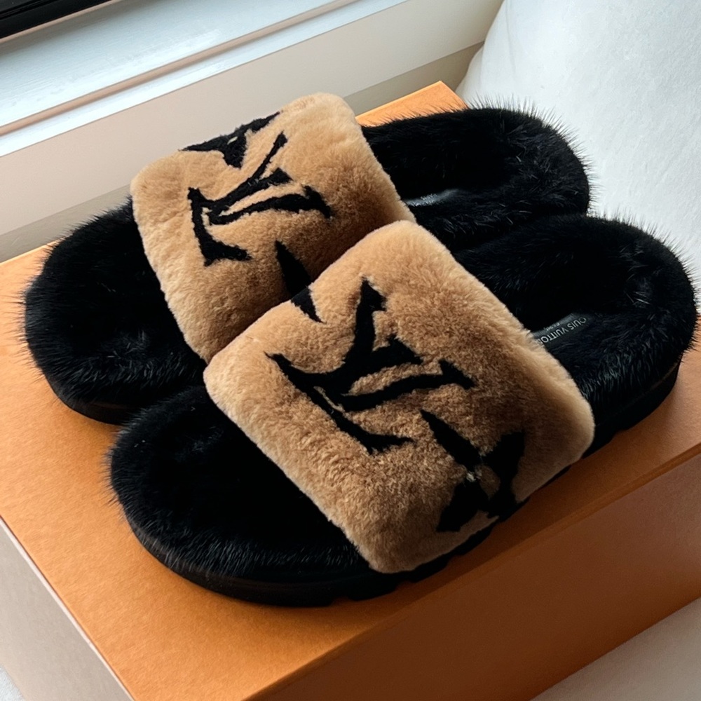 LOUIS VUITTON POOL PILLOW COMFORT MULE - COGNAC BROWN  (SIZE 40)